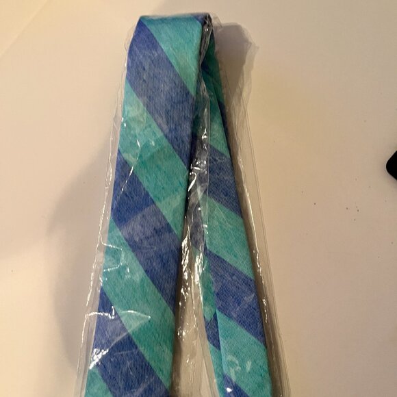 Preppy Crewcuts Tie (nwt) (blue and teal) - Picture 2 of 10